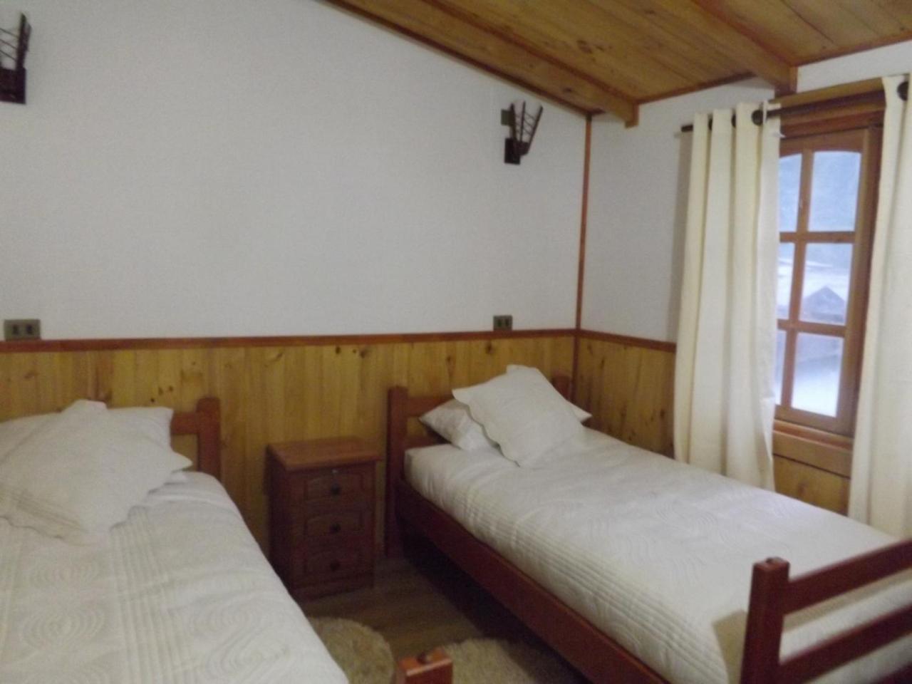 Hostal Robinson Puerto Puyuguapi Exterior photo